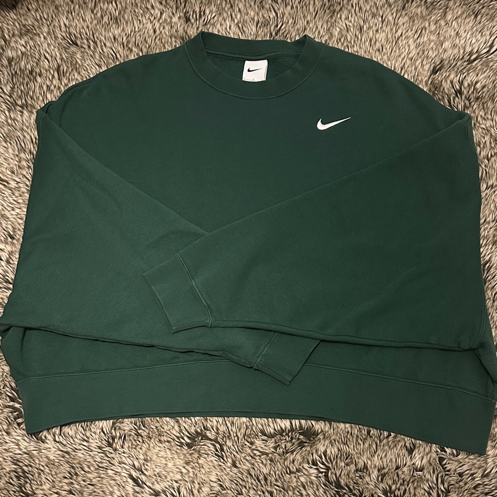 Nike Forest Green Oversized Crew-Neck Cropped Sweatshirt